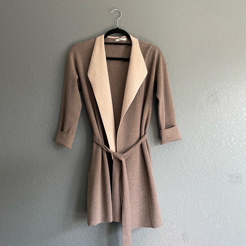MM LaFleur O'Keeffe Sweater in Taupe/Vanilla || EUC